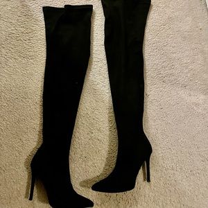 Liliana Gisele-7 Black Thigh High Stretchy Suede Fitted Pointy Stiletto Boot